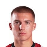 EA FC 26 Gilchrist 71